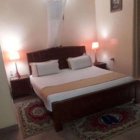 Park View Courts Aparthotel Kigali Buitenkant foto